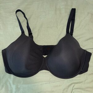 SKIMS FITS EVERYBODY T-SHIRT BRA | GRAPHITE
